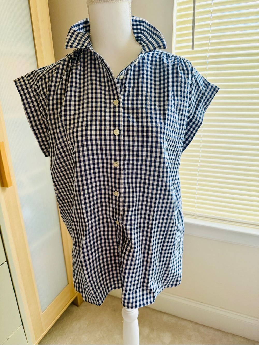 LOFT Navy and White Gingham Cap-Sleeve Button Down Shirt NWT